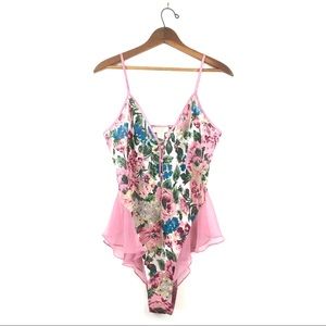 Vintage Victoria’s Secret gold label teddy